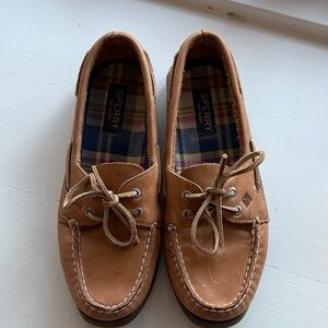 Sperry women’s Brown Leather Boat Shoes 8.5